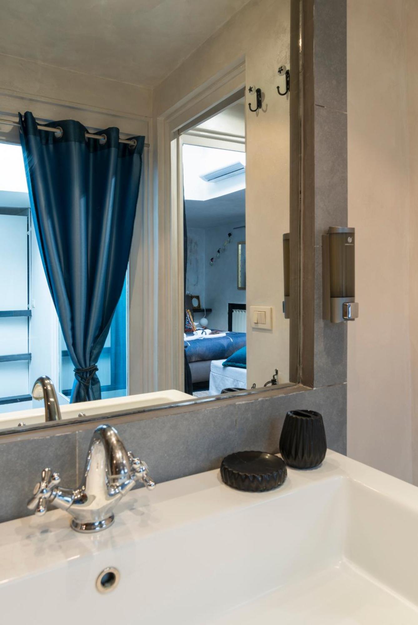 Luxury Piazza Di Spagna Escape With Terrace And Private Apartamento